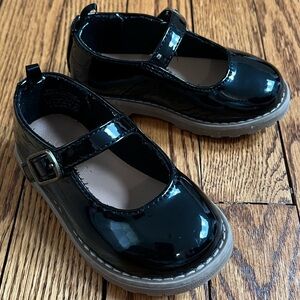 Old Navy Black Patent Leather Kids Shoes Size 6T